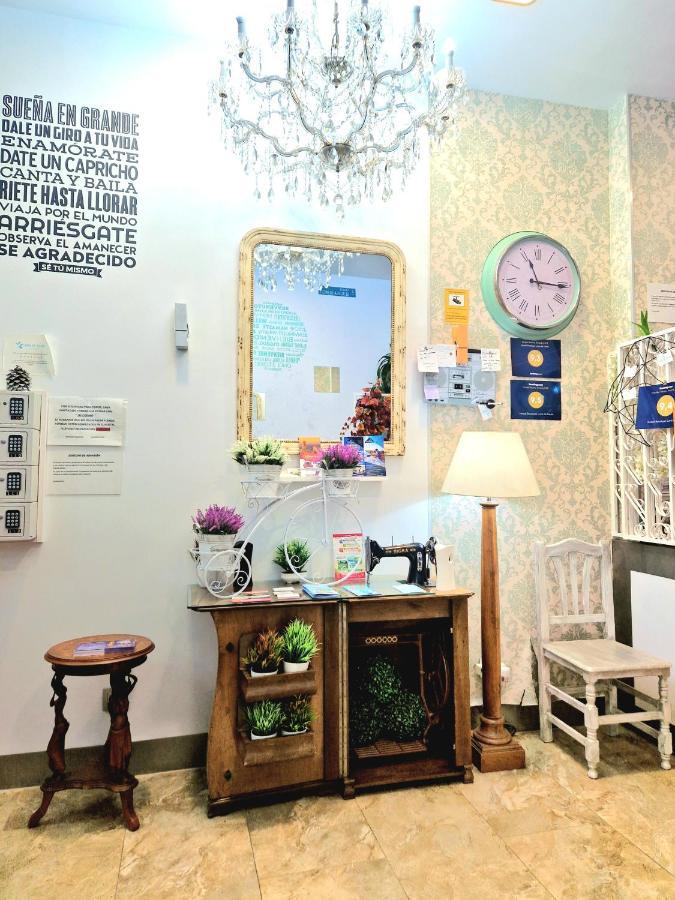 Hostal Boutique Luna De Gavin Cullera Buitenkant foto