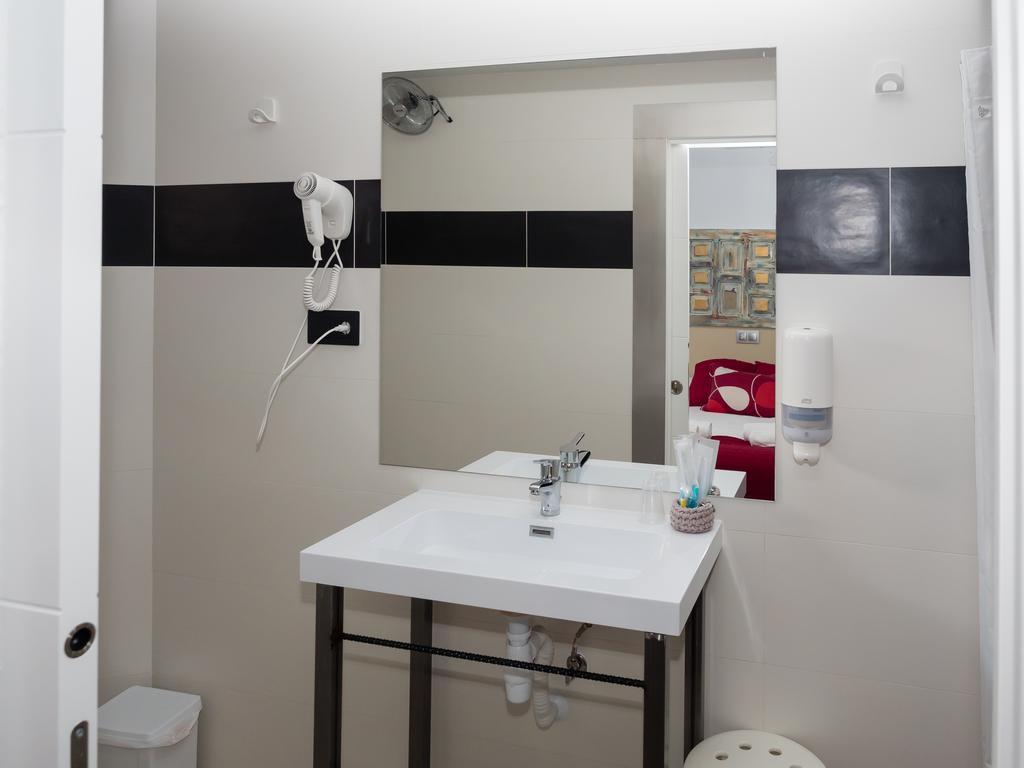 Hostal Boutique Luna De Gavin Cullera Buitenkant foto