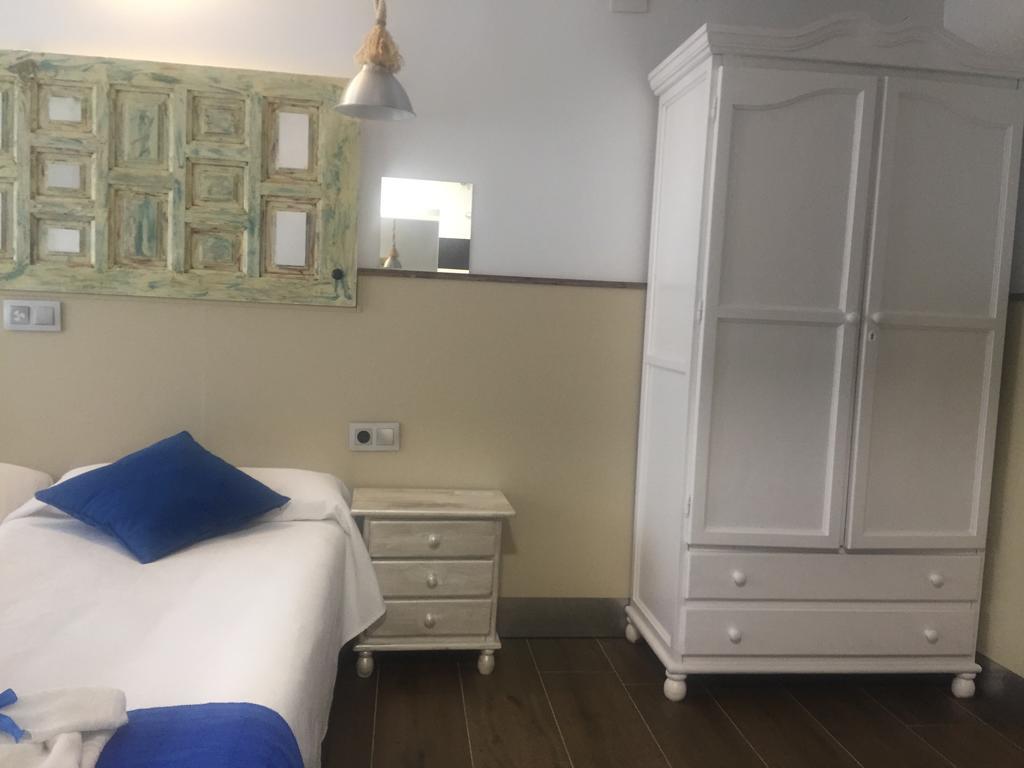 Hostal Boutique Luna De Gavin Cullera Buitenkant foto