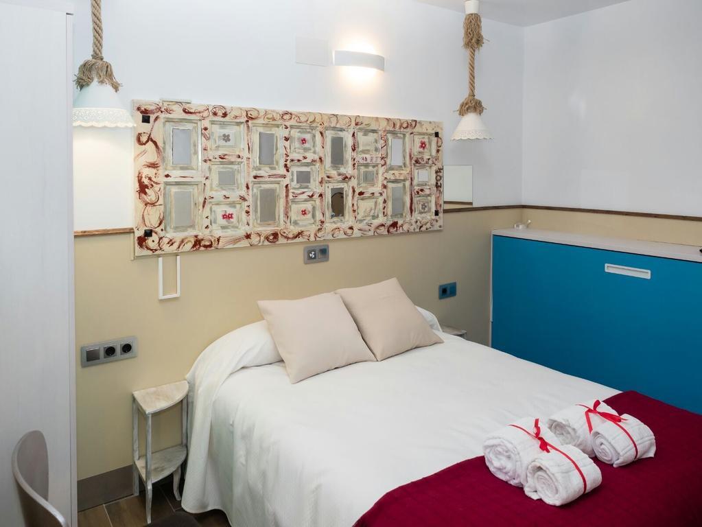 Hostal Boutique Luna De Gavin Cullera Buitenkant foto