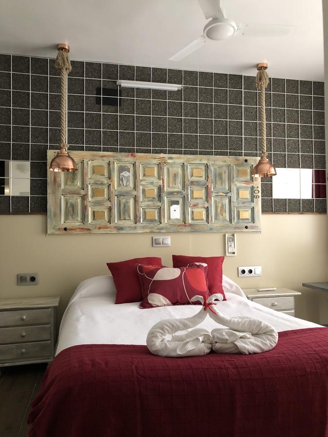 Hostal Boutique Luna De Gavin Cullera Buitenkant foto