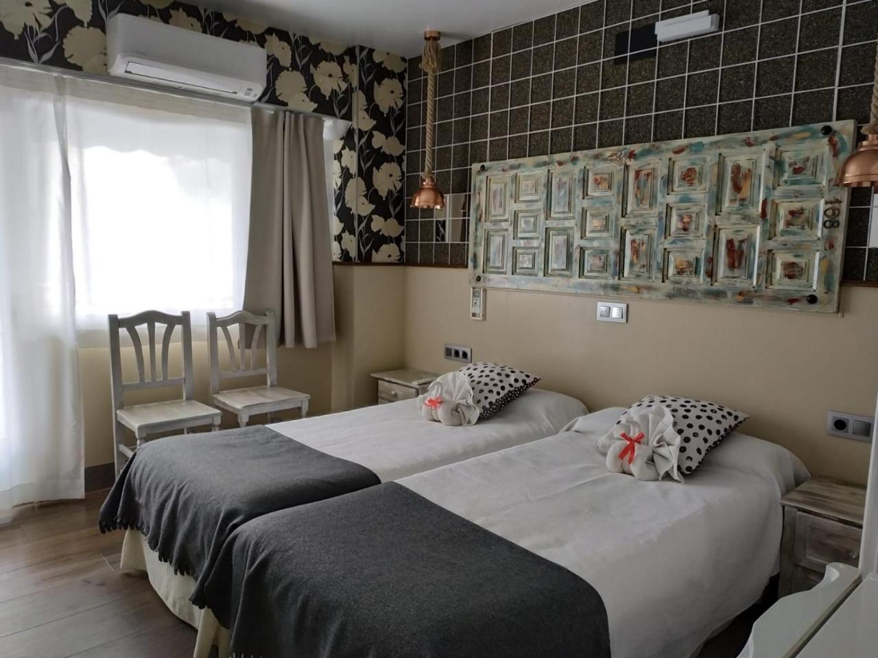 Hostal Boutique Luna De Gavin Cullera Buitenkant foto